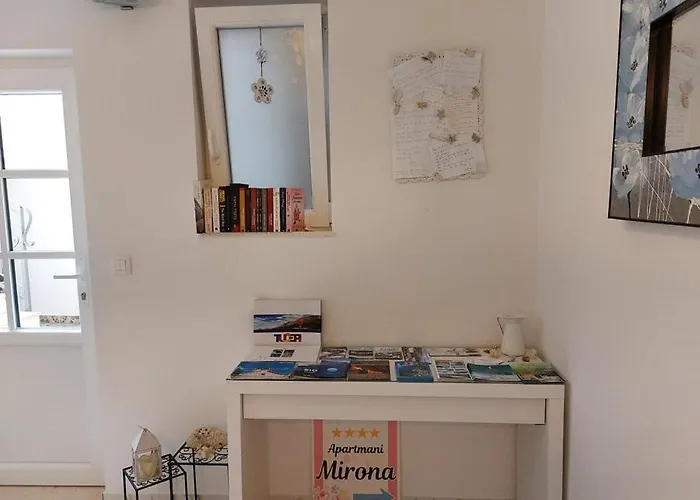 Mirona -