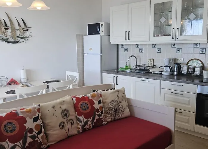 Apartament Mirona - *
