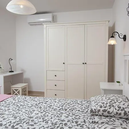 Apartment Mirona -